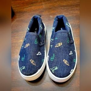 New Nerteo casual shoes size 9 kids